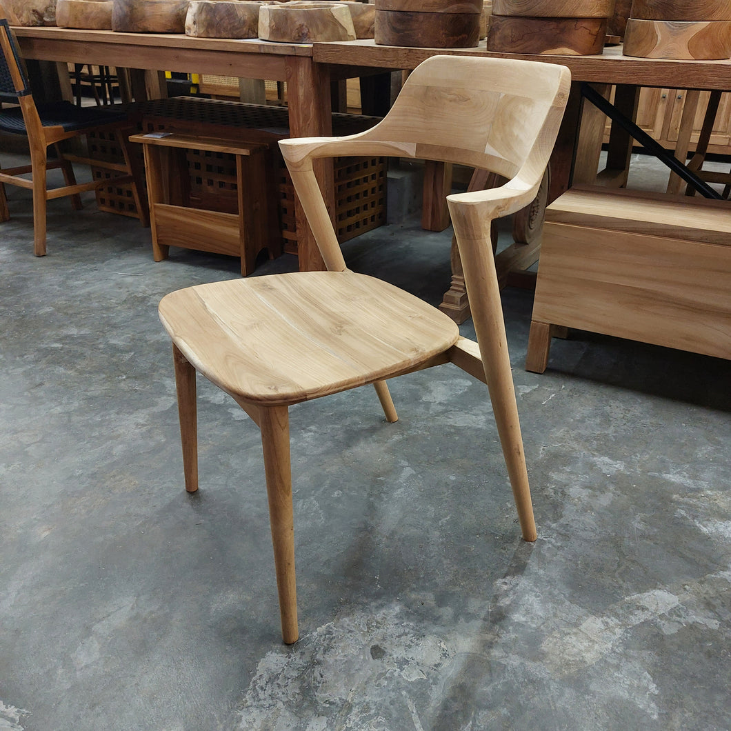 Grasshopper Chair (stackable)