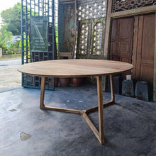 Load image into Gallery viewer, Ramberg Round Dining Table (3 legs)
