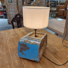 Load image into Gallery viewer, Ompak Lamp #10
